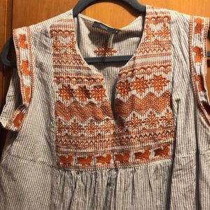 Babydoll top embroidery THML brand